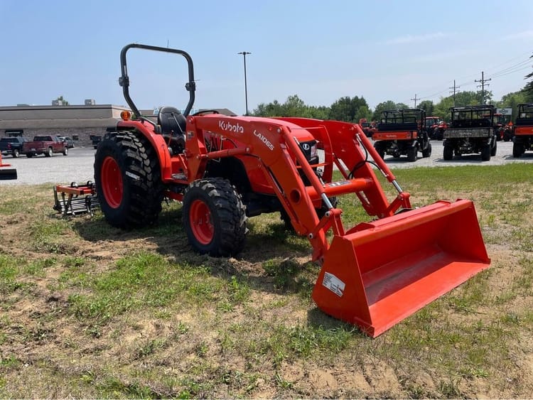 2023 Kubota MX5400 HST